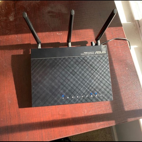 ASUS RT-N66U Dual Band Router - Picture 2 of 6
